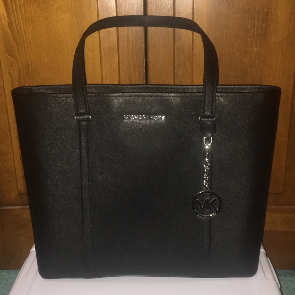 Michael Kors large jet set purse